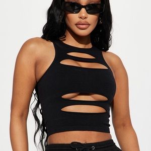 Cut out seamless top